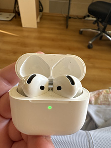 Müün airpods 4 (2 foto / 2)
