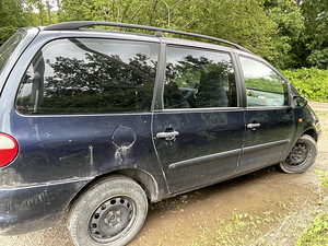 Ford Galaxy 1998a. Manual (4 foto / 8)