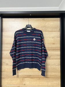 Свитер Moncler оригинал (1 фото из 2)