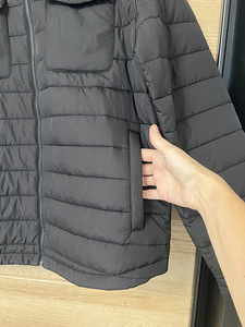 Куртка новая (3 фото из 4)