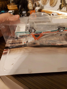 Hot wheels premium team transport car culture (1 foto / 5)