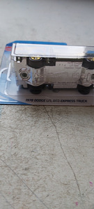 Hot wheels treasure hunt 1978 dodge lil express truck (3 foto / 4)