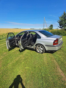 Volvo S80 2,5D. Automaat. 2001a. (5 foto / 11)