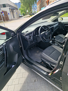 Toyota Auris 1.6 lpg 2015 (8 foto / 10)