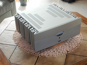 YBA Passion A650 Power Amplifier 2 x 200 W, Alpha® Class-A (3 foto / 10)