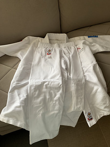 Карате костюм (3 фото из 3)