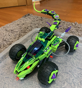LEGO NINJAGO 9445, Fangpyre Truck Ambush (1 foto / 6)