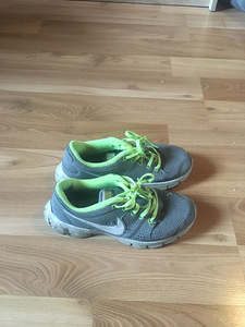 Nike spordijalatsid (2 foto / 3)