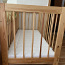 Прекрасная деревянная детская кроватка. (фото #1)