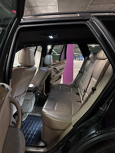 BMW X5 e53 3.0 160kW Facelift Shadowline (12 foto / 15)