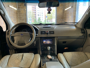 Volvo XC90 (11 foto / 13)