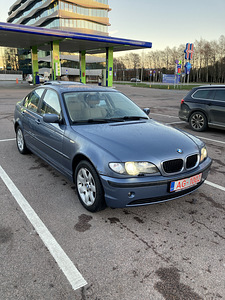 Продам BMW 318 (15 фото из 15)