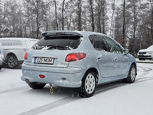 Peugeot 206 1.4 50kW (3 foto / 15)
