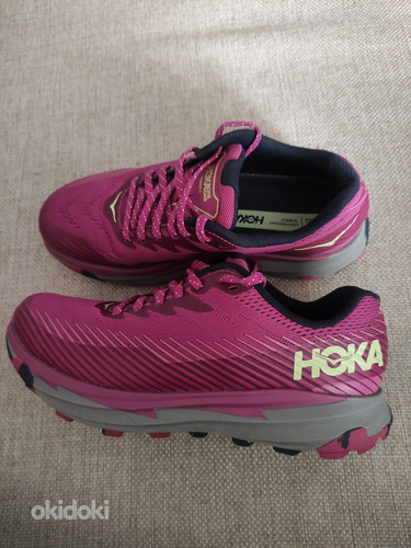 Спортивная обувь Hoka