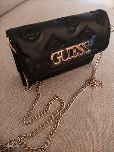 Женская сумка Guess (1 фото из 3)
