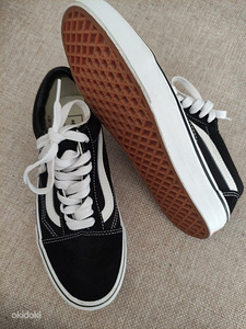 Мужская обувь Vans (2 фото из 2)