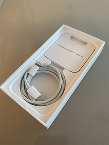 iPhone 12 мини 64 ГБ (6 фото из 6)