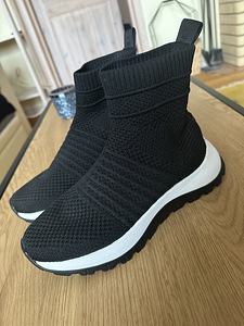 Calvin Klein sokktossud (1 foto / 3)