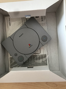 Play station Classic (3 foto / 4)
