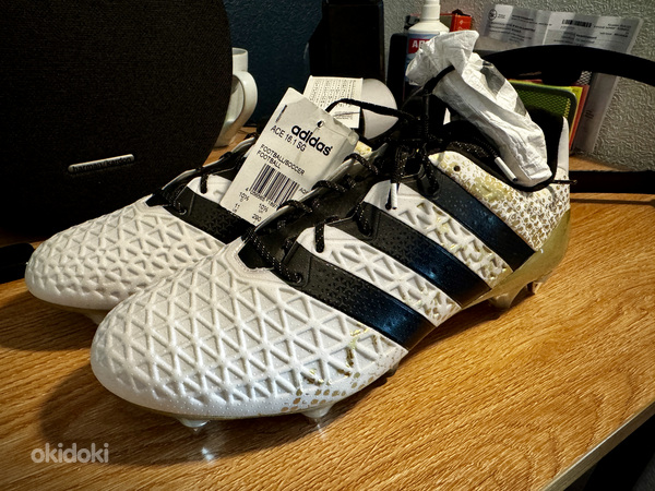 Professionaalsed Adidas Ace 16.1 SG jalgpallisaapad