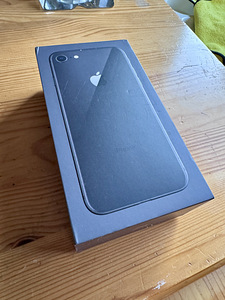 iPhone SE (2022) (6 фото из 6)