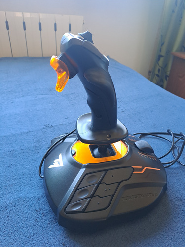 Juhtkang Trustmaster T 16000M FCS must