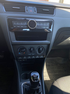 Skoda rapid 1.2 66kw (6 foto / 7)