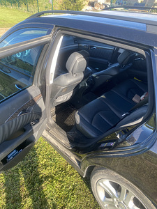 MERCEDES-BENZ E 320 CDI (10 фото из 11)