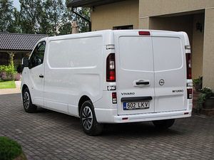Opel Vivaro 1.6 CDTI 88kW BiTurbo (4 foto / 9)
