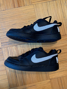 Продам классные кроссовки Nike. (2 фото из 5)
