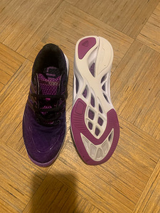 Müüa tossud Adidas ClimaCool. (7 foto / 7)
