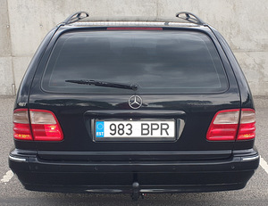 Mercedes-Benz E 320 T 3.2 CDI 145kW автомат (6 фото из 10)