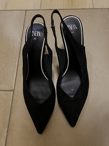 Туфли ZARA (1 фото из 3)
