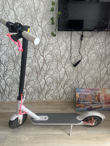 Xiaomi Electric Scooter 3 (1 foto / 3)