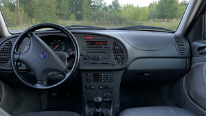Saab 9-3 2.0t 1999 (6 foto / 12)