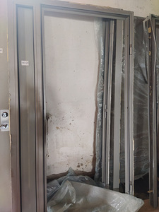 Klaasiga metalluksed (9 foto / 10)