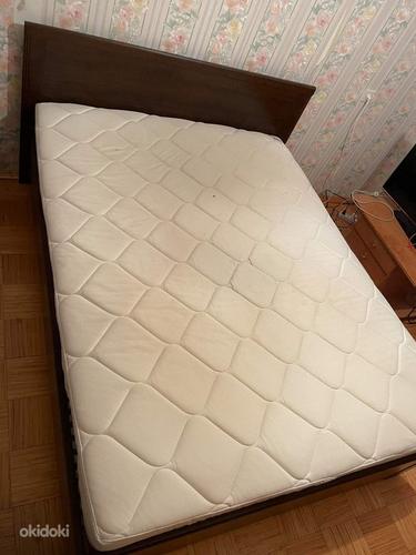 Кровать 160x200 + матрас (фото #1)