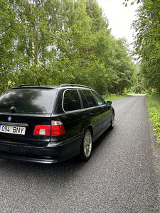 БМВ е39 525i 141квт (4 фото из 9)