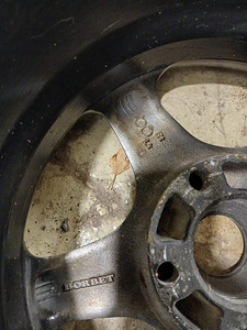 15" LAPPI piigid 5×120 BORBET velgedel (3 foto / 4)