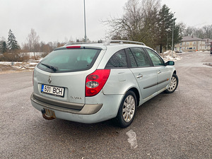 Renault Laguna (4 фото из 7)