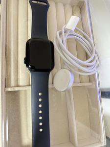 Apple Watch Series 9 GPS + Cellular, 41 mm, Sport Band, M, (1 foto / 2)