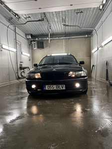 BMW e46 2.0d 2001 manual (6 foto / 6)
