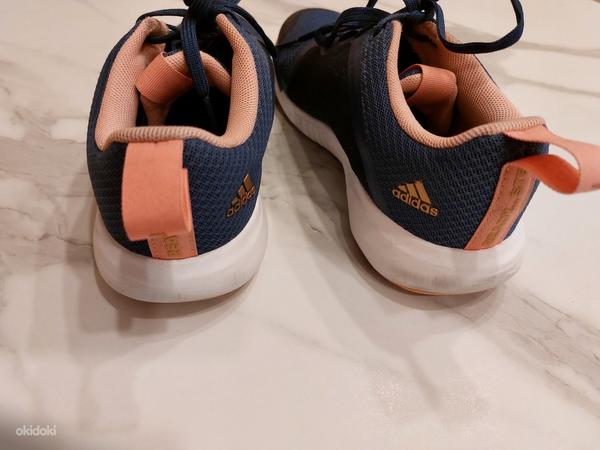 Кроссовки Adidas , размер 36 (фото #1)
