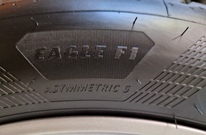 GOODYEAR EAGLE F1 ASYMMETRIC 5 (UUS 8MM DOT1022) (3 foto / 4)