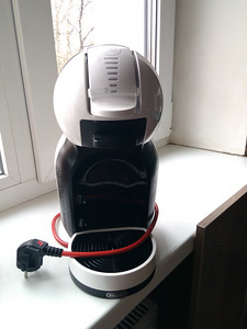 Кофемашина Dolce Gusto Nescafe (1 фото из 1)