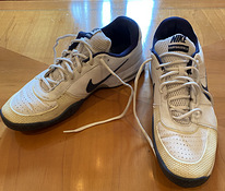 Nike spordijalanõud (tennis) - suurus 47.5