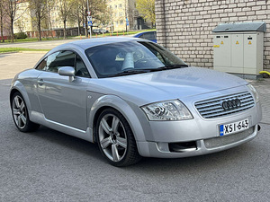 AUDI TT COUPE QUATTRO (2 foto / 11)