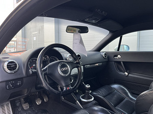AUDI TT COUPE QUATTRO (9 foto / 11)