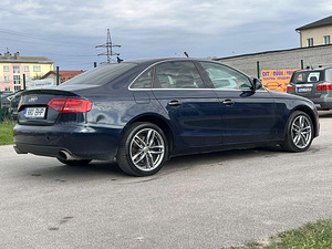 AUDI A4 (7 фото из 10)