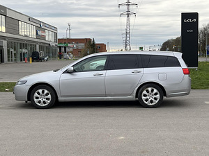 HONDA ACCORD TOURER (4 фото из 11)